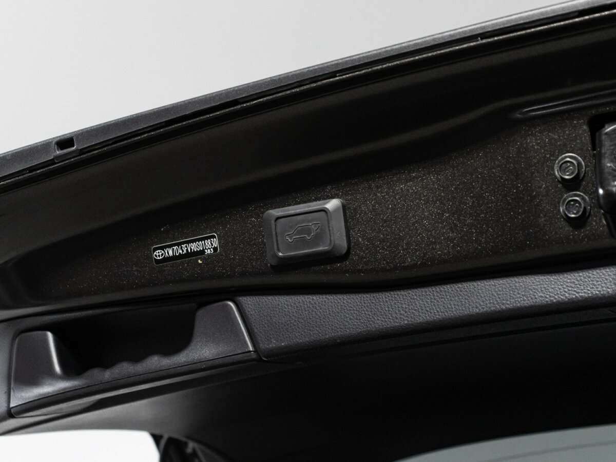 Toyota RAV4 2020 года с пробегом. Фото: #22