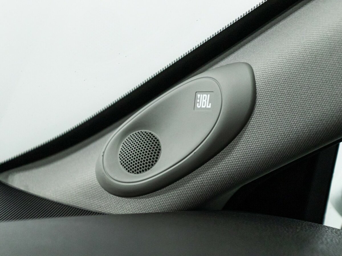 Б/У Тойота Камри 2021 года. Фото: #23