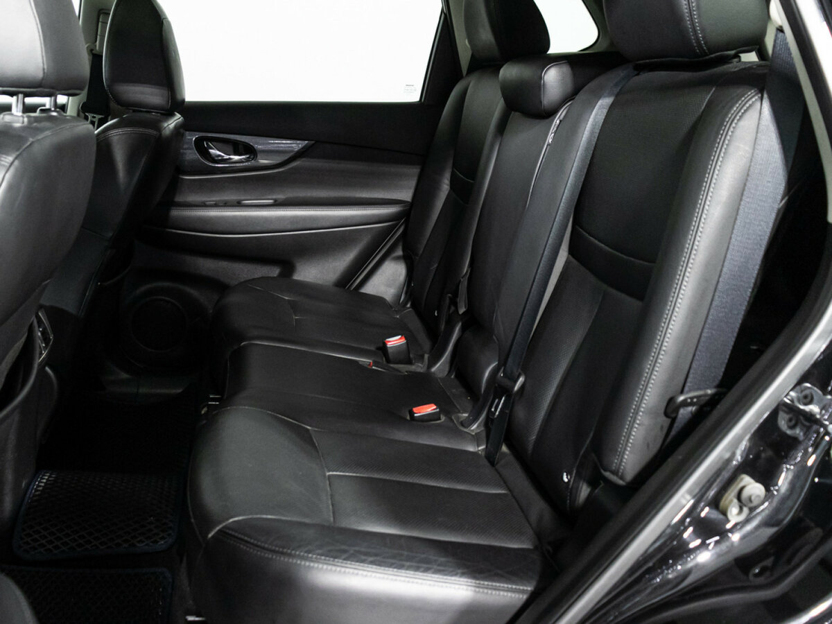 Б/У Ниссан Икс-Трейл 2017 года. Фото: #7