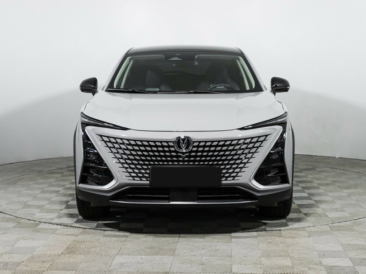 Б/У Чанган УНИ-Т 2024 года. Фото: #1