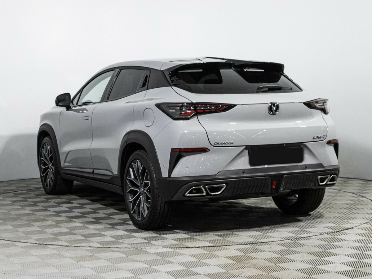 Б/У Чанган УНИ-Т 2024 года. Фото: #6