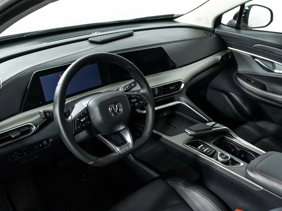 Б/У Чанган УНИ-Т 2024 года. Фото: #10