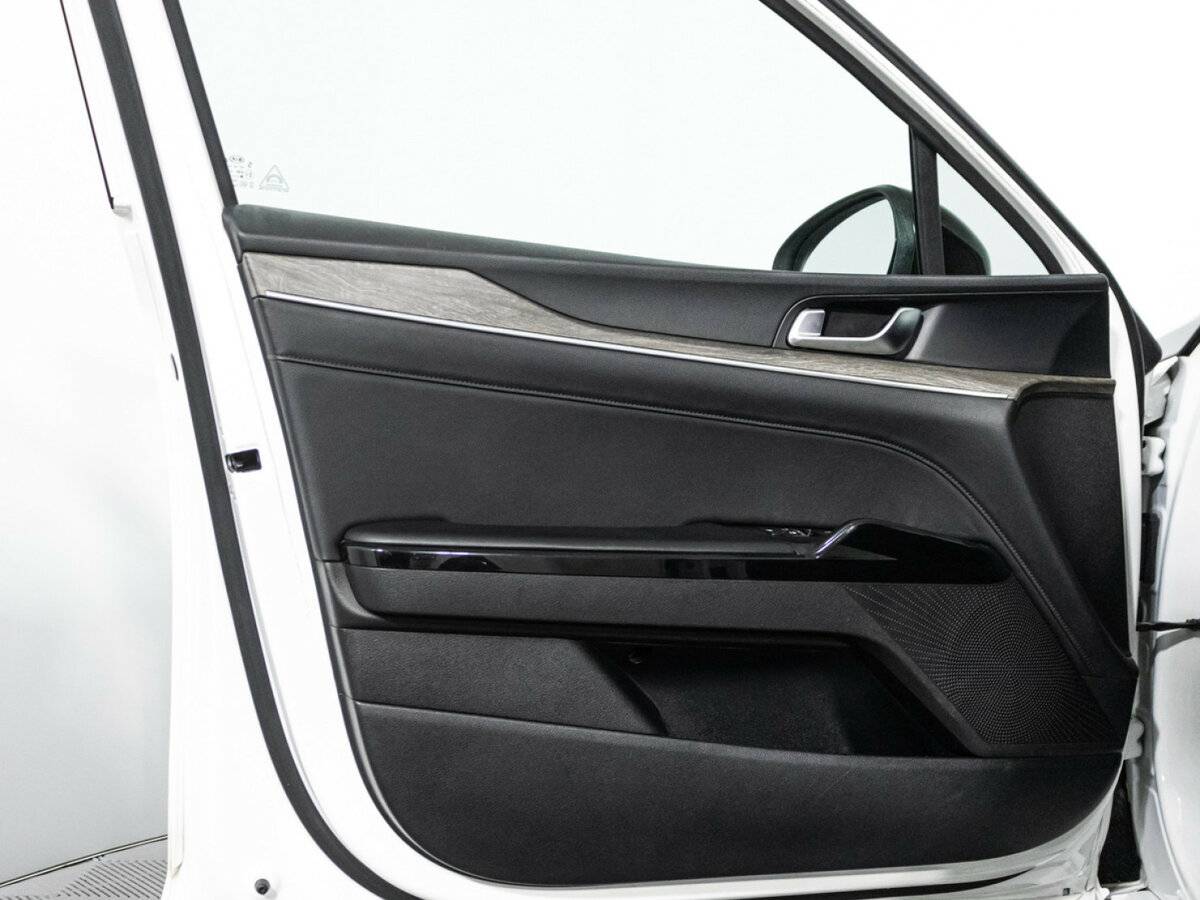 Б/У Киа К5 2021 года. Фото: #24