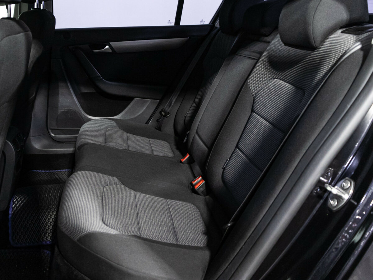 Б/У Фольксваген Пассат 2012 года. Фото: #8