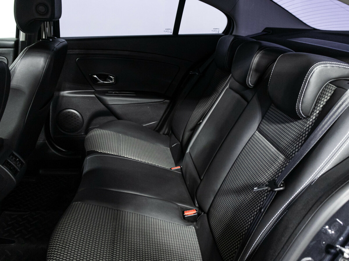 Б/У Рено Флюенс 2012 года. Фото: #9