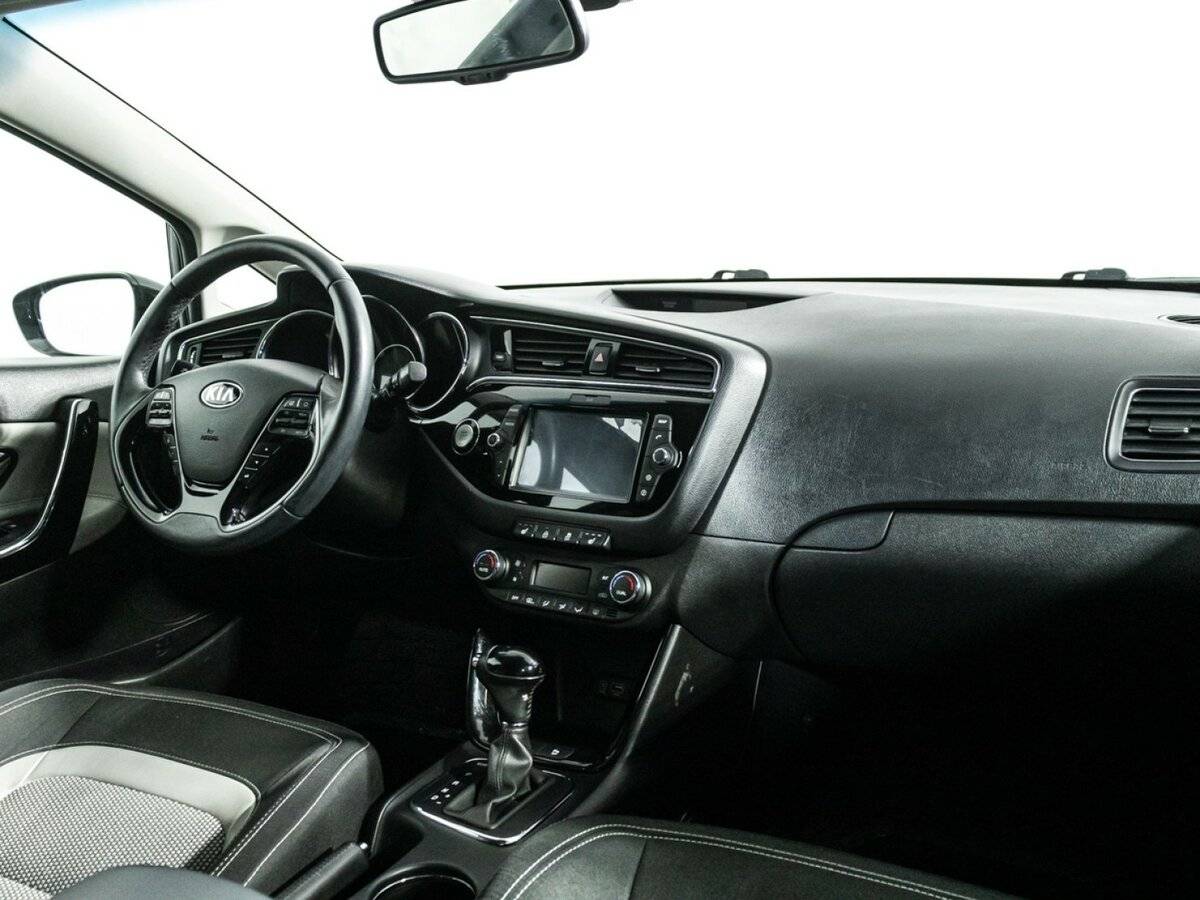 Б/У Киа Сид 2017 года. Фото: #7