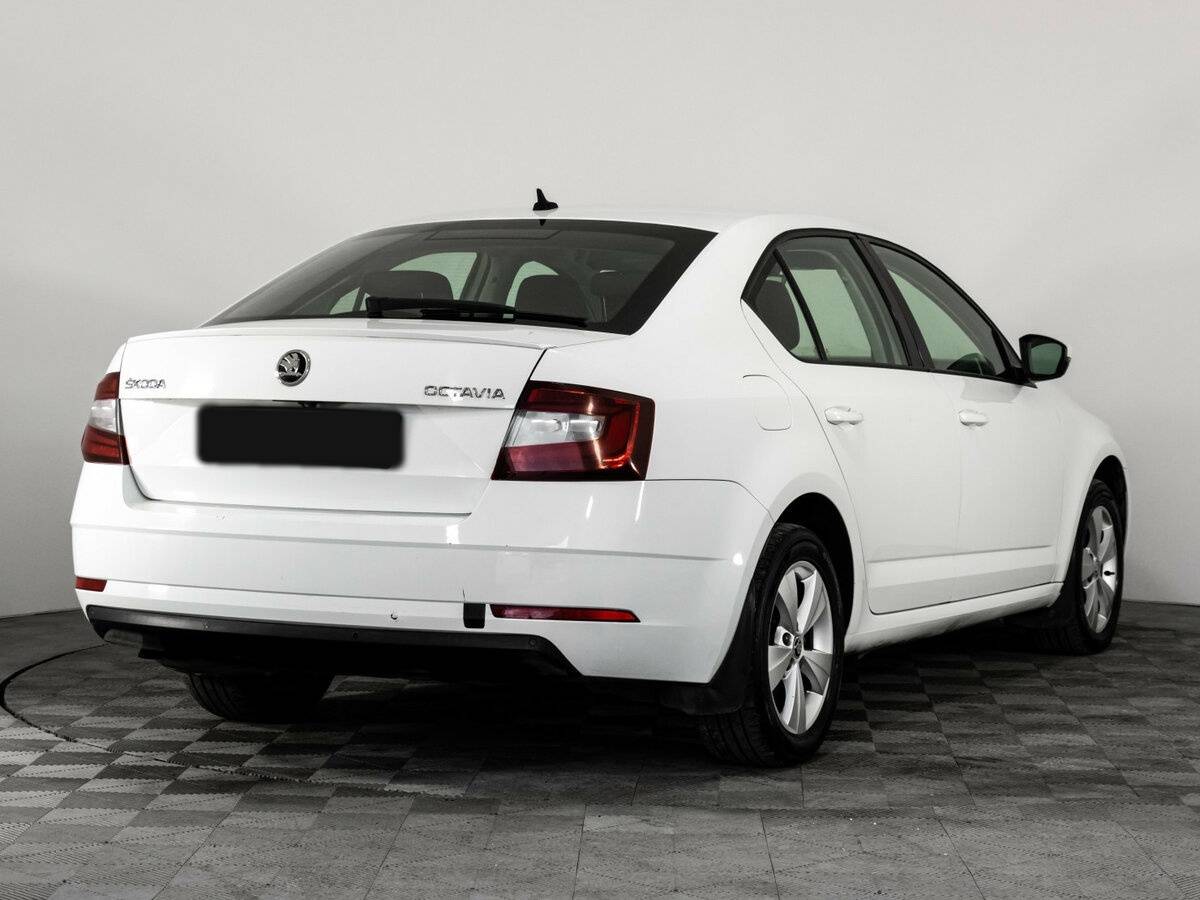 Б/У Шкода Октавия 2017 года. Фото: #3