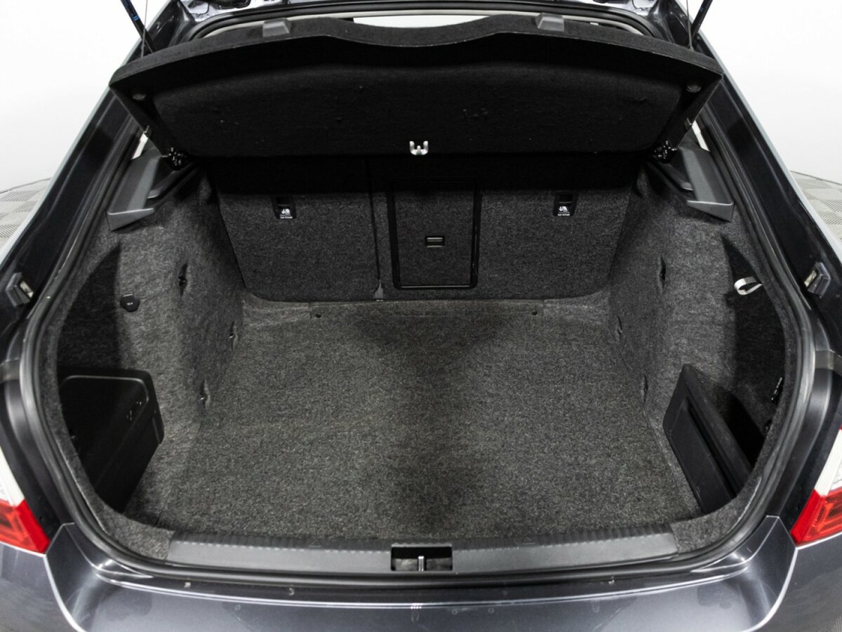 Б/У Шкода Октавия 2015 года. Фото: #15