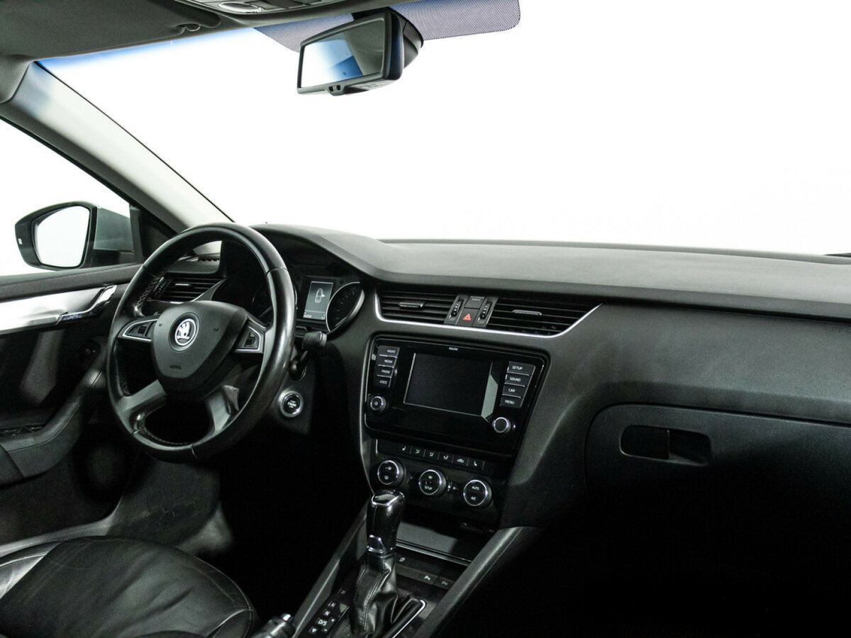 Б/У Шкода Октавия 2013 года. Фото: #7