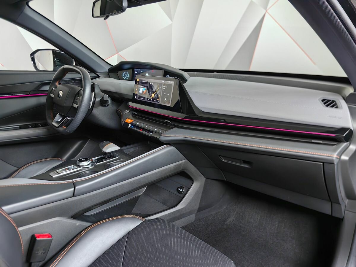 Changan UNI-V 2023 года с пробегом. Фото: #8