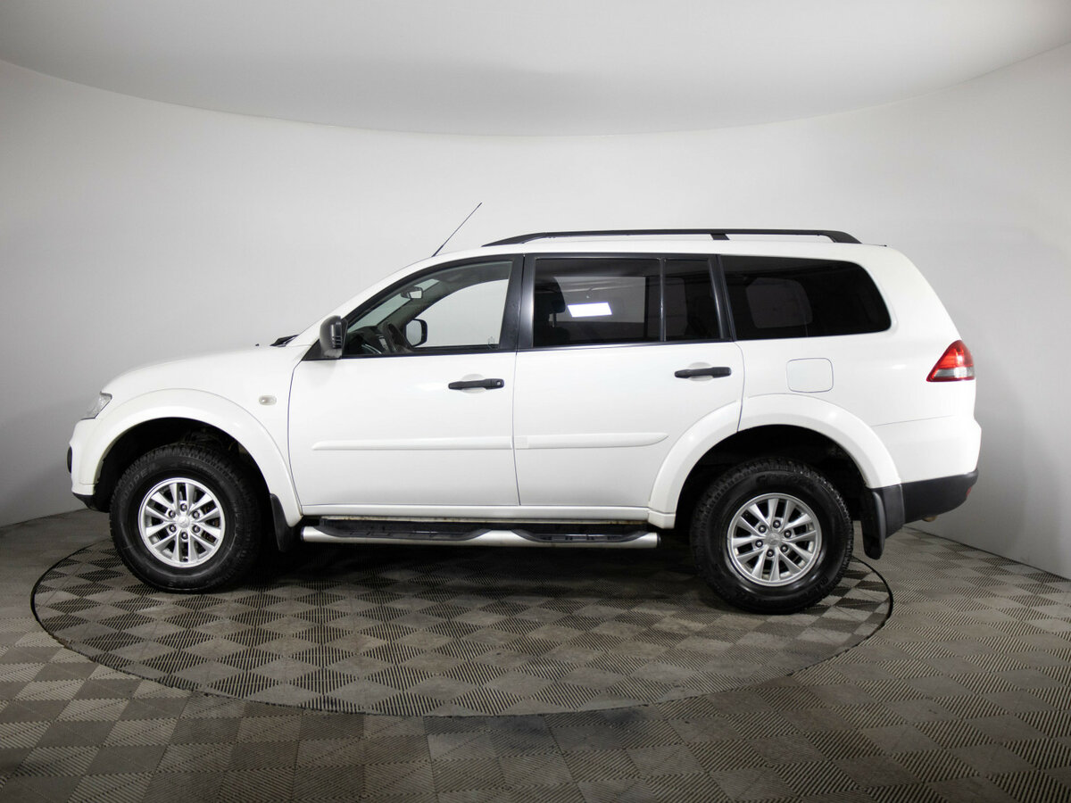 Mitsubishi Pajero Sport 2014 года с пробегом. Фото: #7