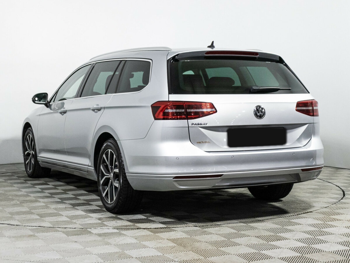 Б/У Фольксваген Пассат 2017 года. Фото: #6