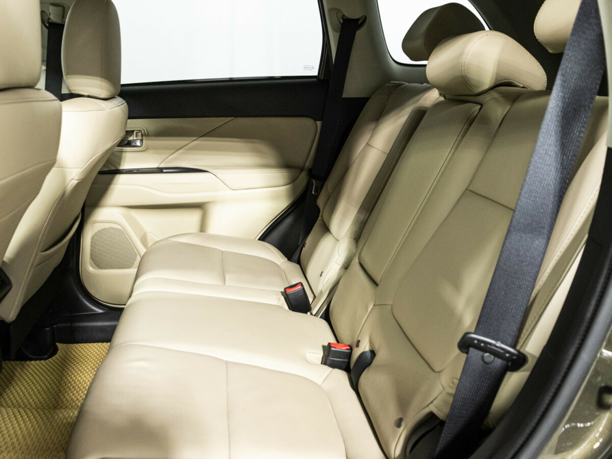 Mitsubishi Outlander 2020 года с пробегом. Фото: #7