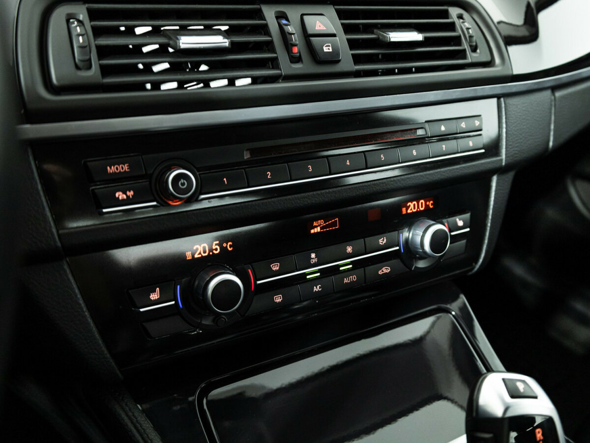 BMW 5 серии 2014 года с пробегом. Фото: #16