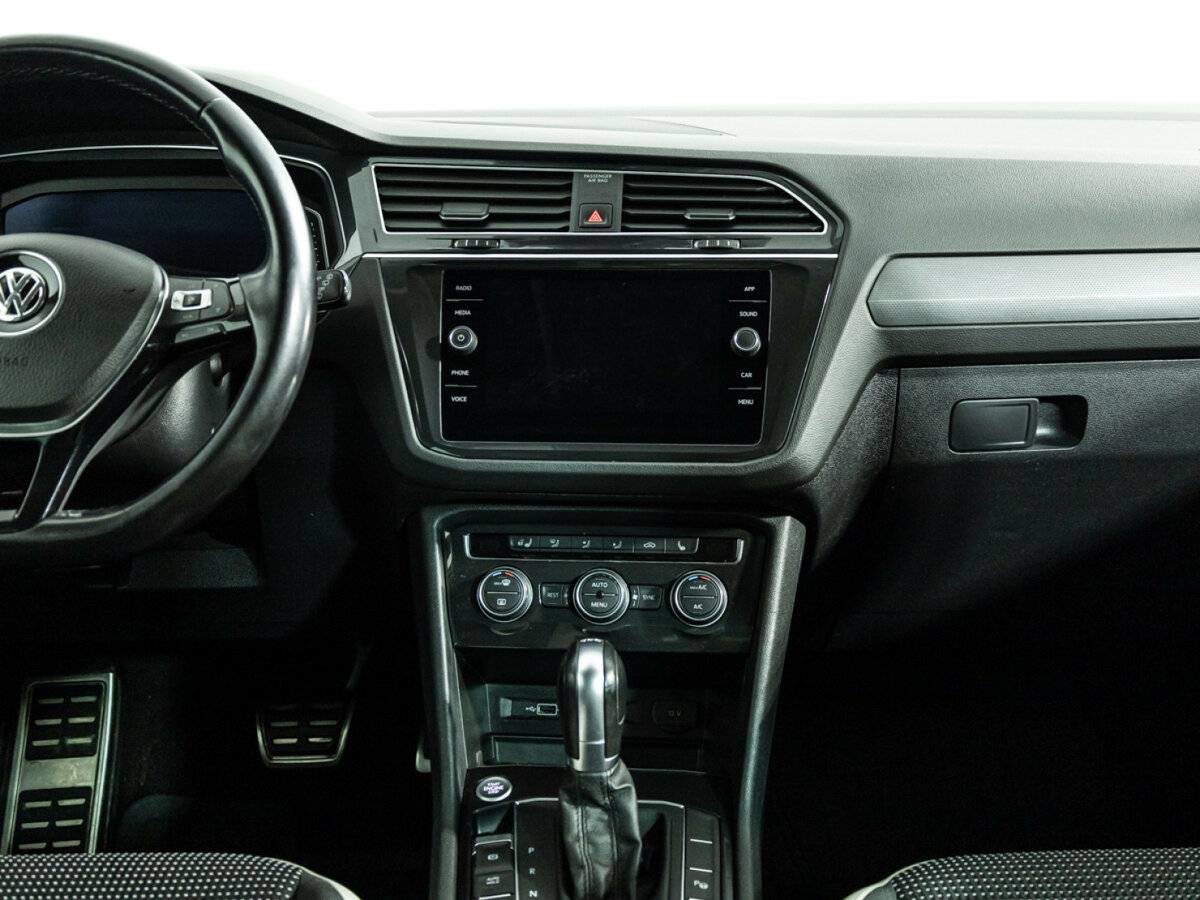 Б/У Фольксваген Тигуан 2019 года. Фото: #13