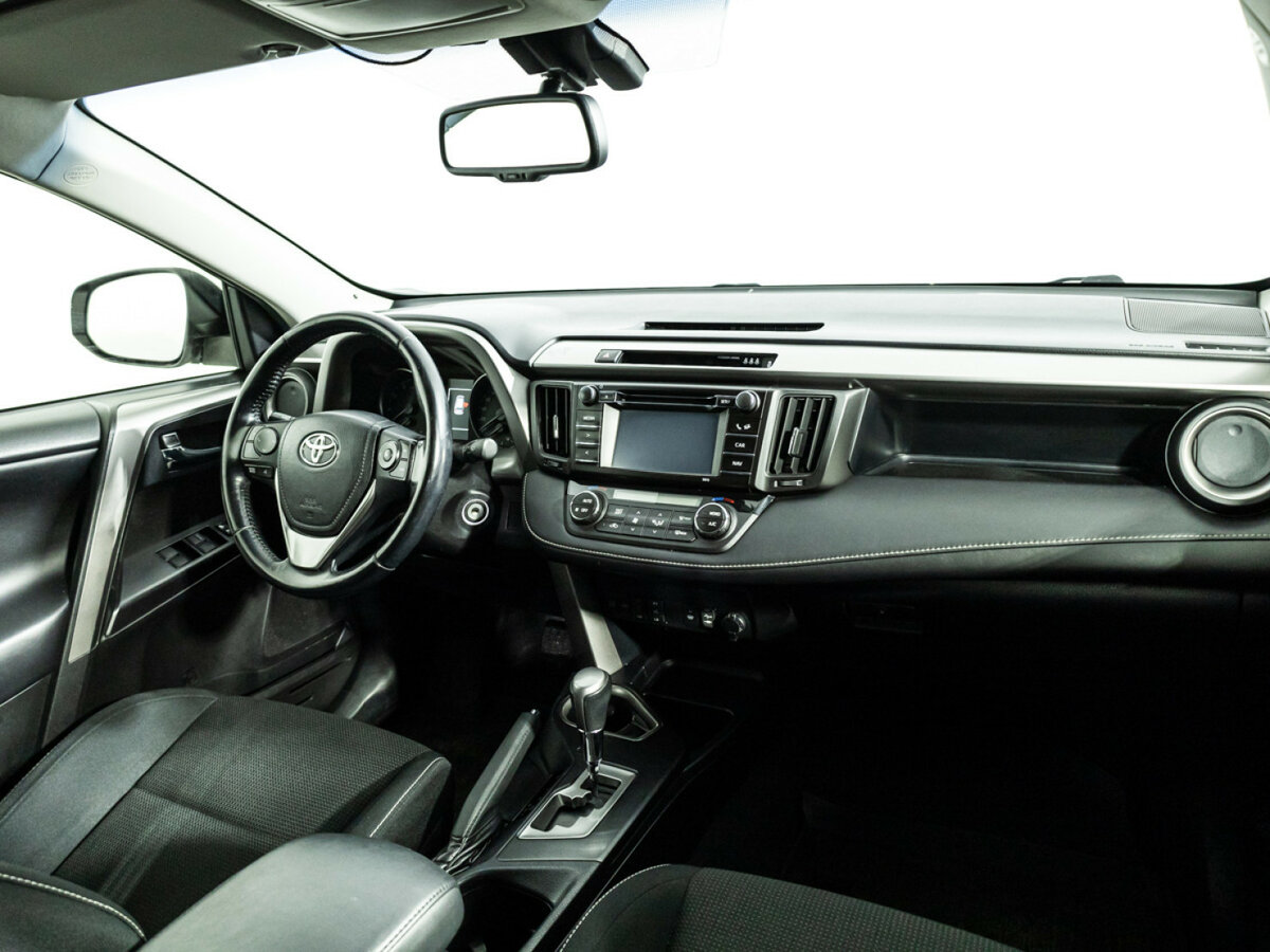 Toyota RAV4 2016 года с пробегом. Фото: #6