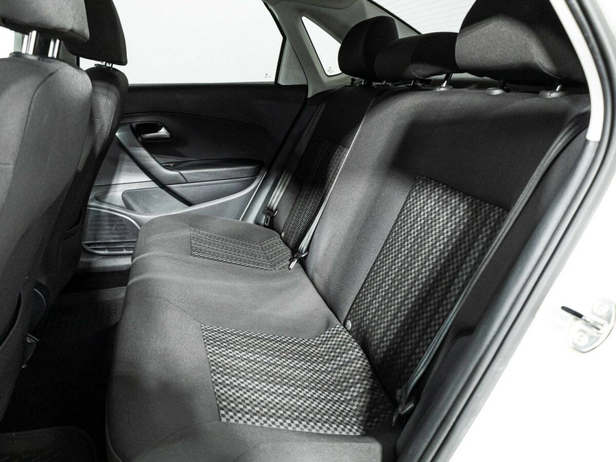 Б/У Фольксваген Поло 2019 года. Фото: #9