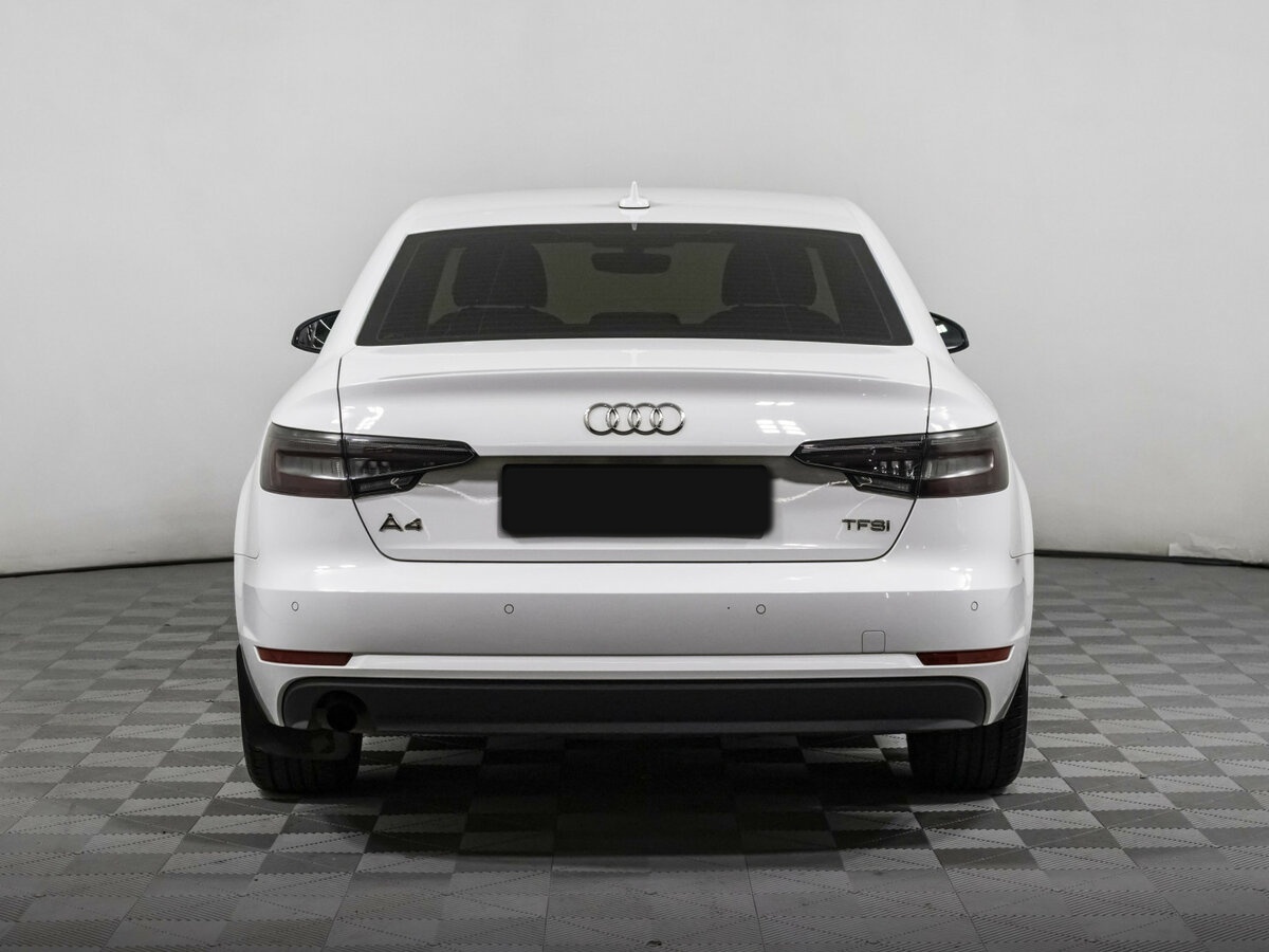 Audi A4 2018 года с пробегом. Фото: #5