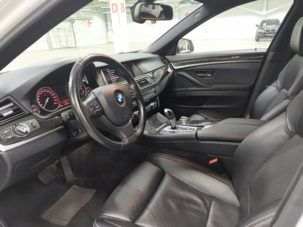 BMW 5 серии 2016 года с пробегом. Фото: #15