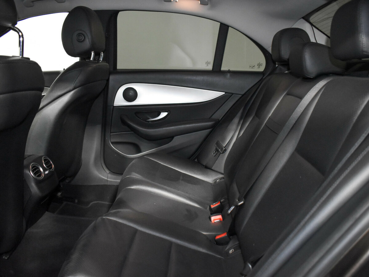 Mercedes-Benz E-Класс 2016 года с пробегом. Фото: #11