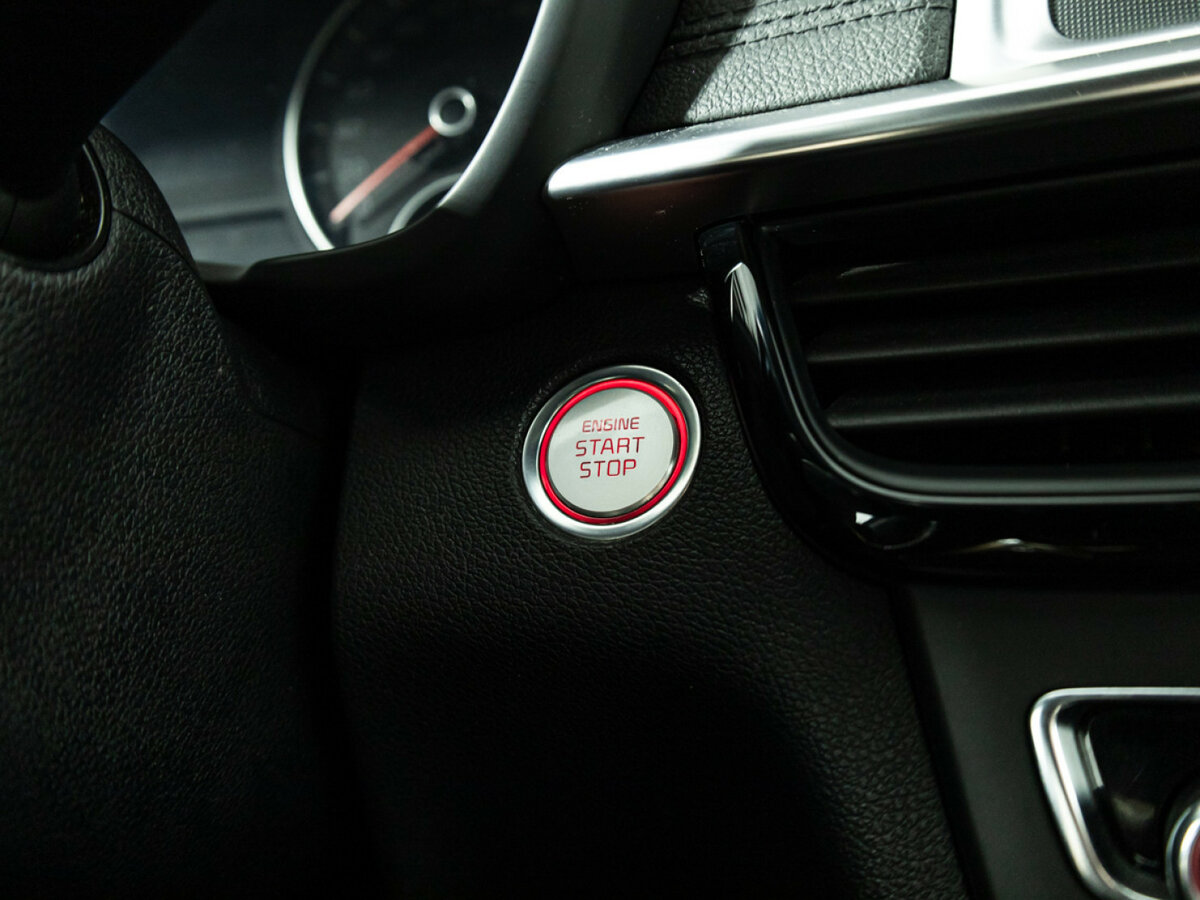 Б/У Киа Оптима 2019 года. Фото: #21