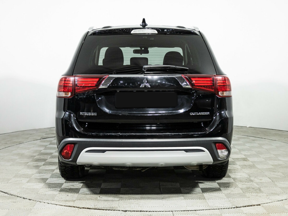 Mitsubishi Outlander 2018 года с пробегом. Фото: #5