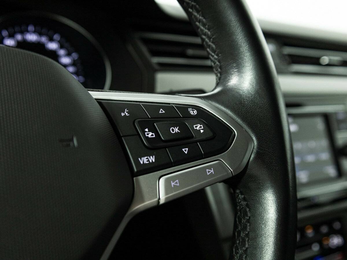 Volkswagen Passat 2021 года с пробегом. Фото: #17