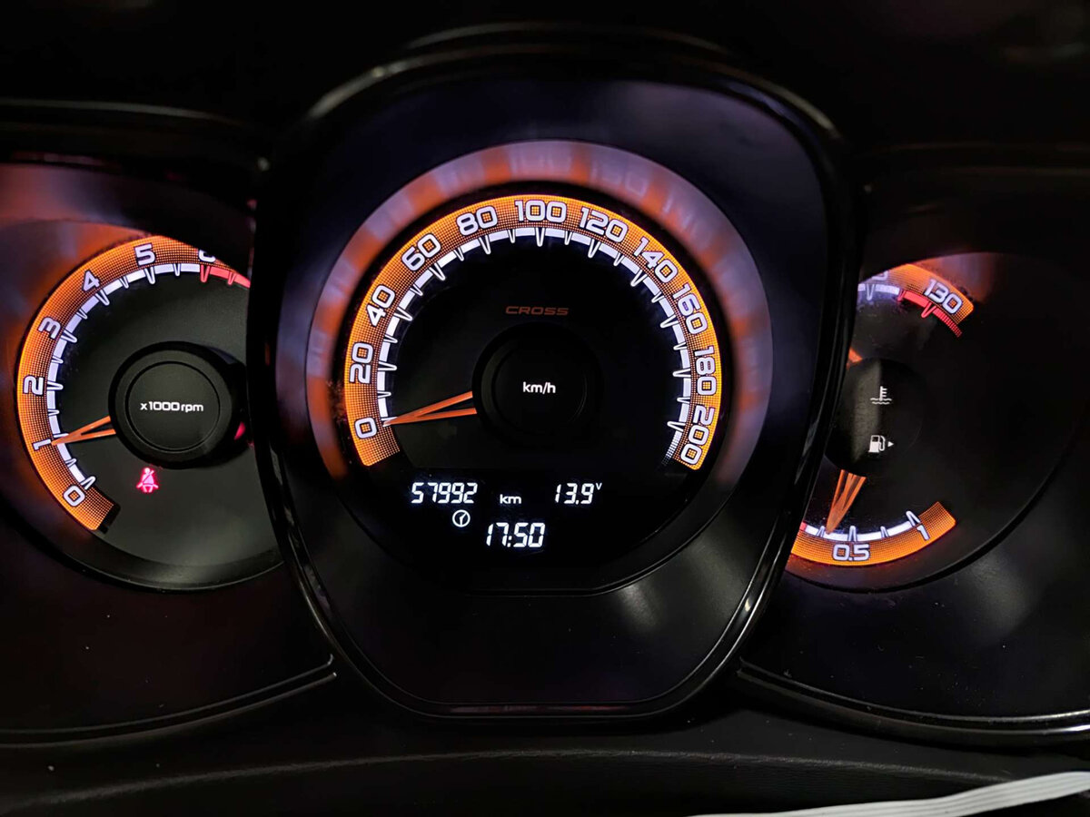 Lada (ВАЗ) Vesta 2019 года с пробегом. Фото: #11