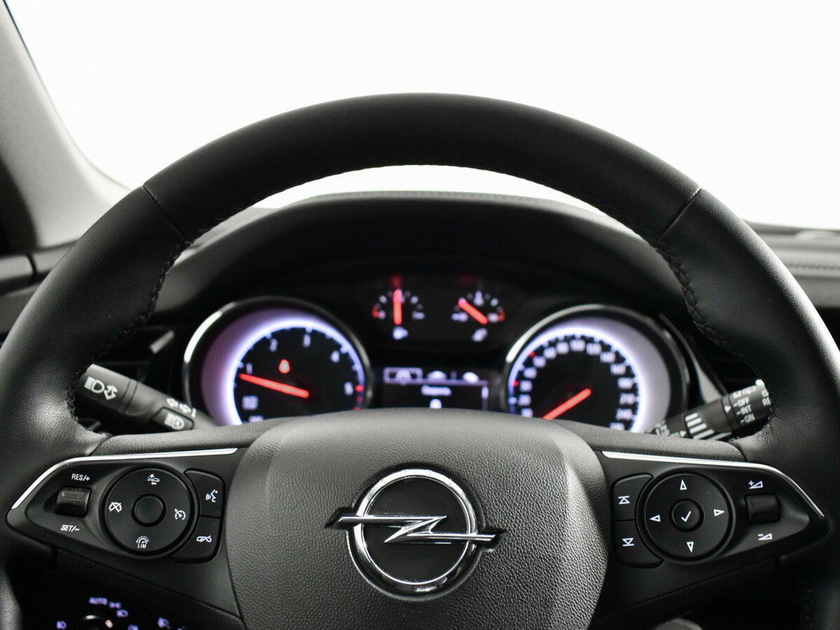 Opel Insignia 2020 года с пробегом. Фото: #12