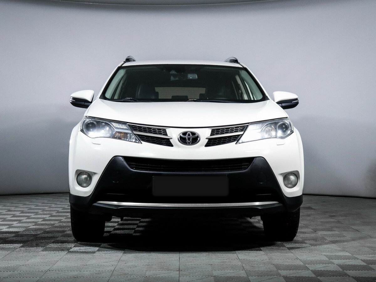 Toyota RAV4 2013 года с пробегом. Фото: #1