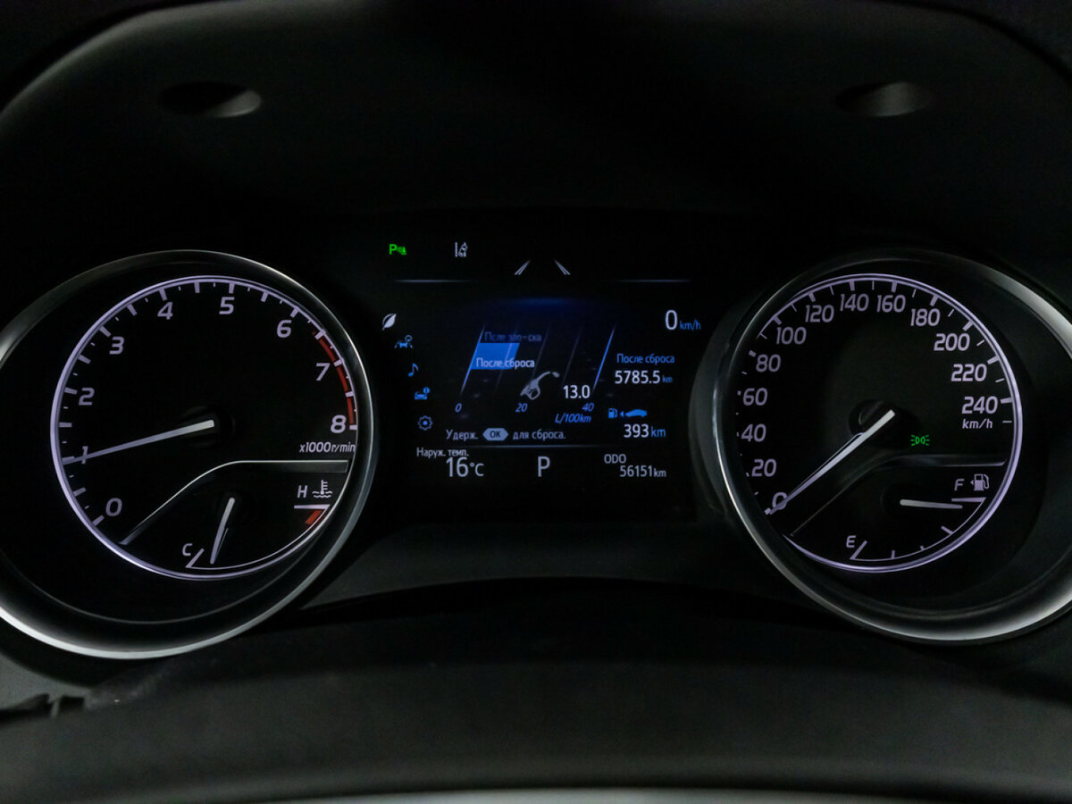 Toyota Camry 2019 года с пробегом. Фото: #11