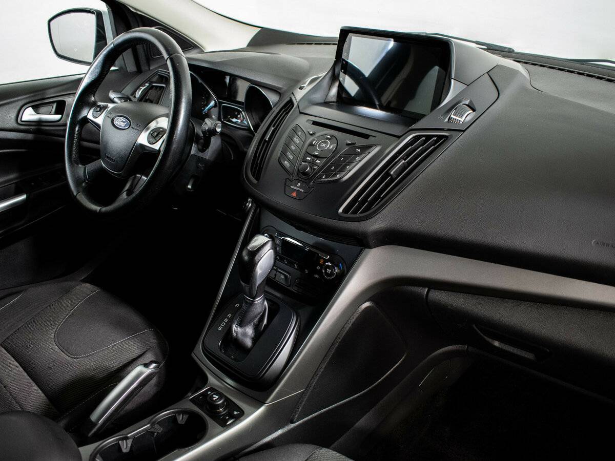 Ford Kuga 2015 года с пробегом. Фото: #7