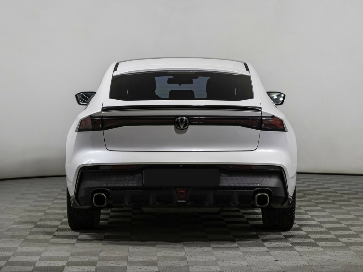 Changan UNI-V 2023 года с пробегом. Фото: #4