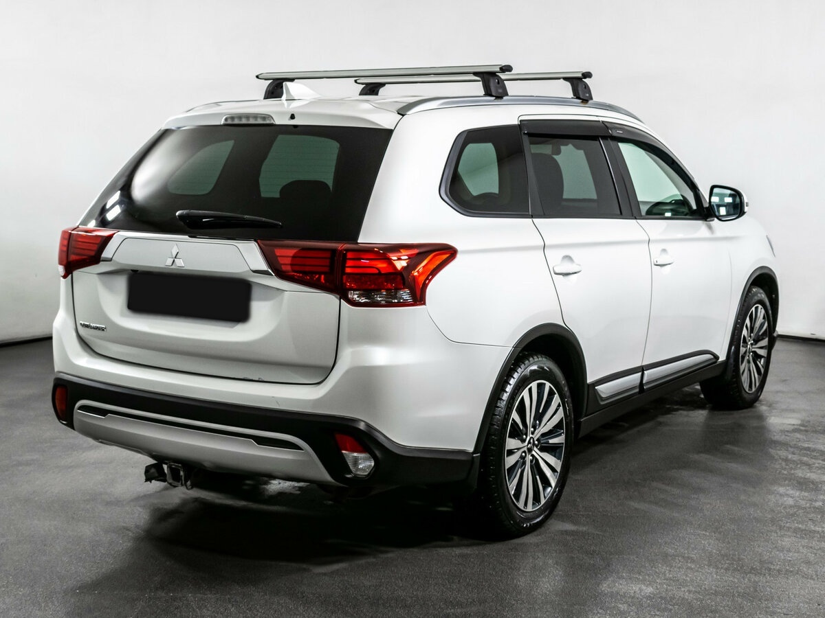 Mitsubishi Outlander 2021 года с пробегом. Фото: #4