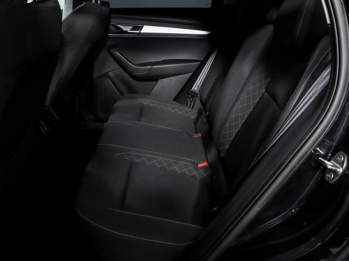 Skoda Karoq 2021 года с пробегом. Фото: #9