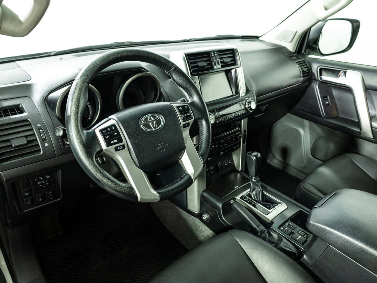 Toyota Land Cruiser Prado 2013 года с пробегом. Фото: #8