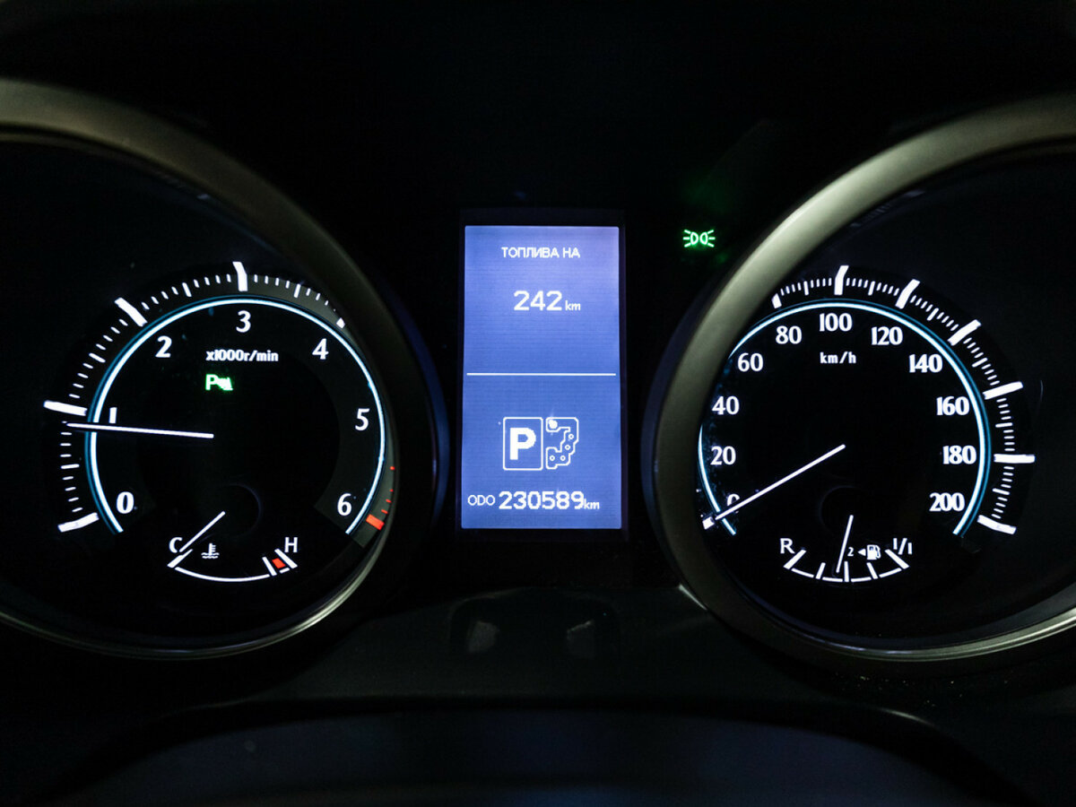 Toyota Land Cruiser Prado 2013 года с пробегом. Фото: #9