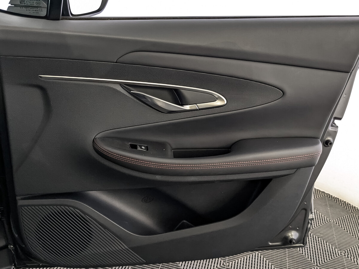 Б/У Чанган УНИ-Т 2023 года. Фото: #24