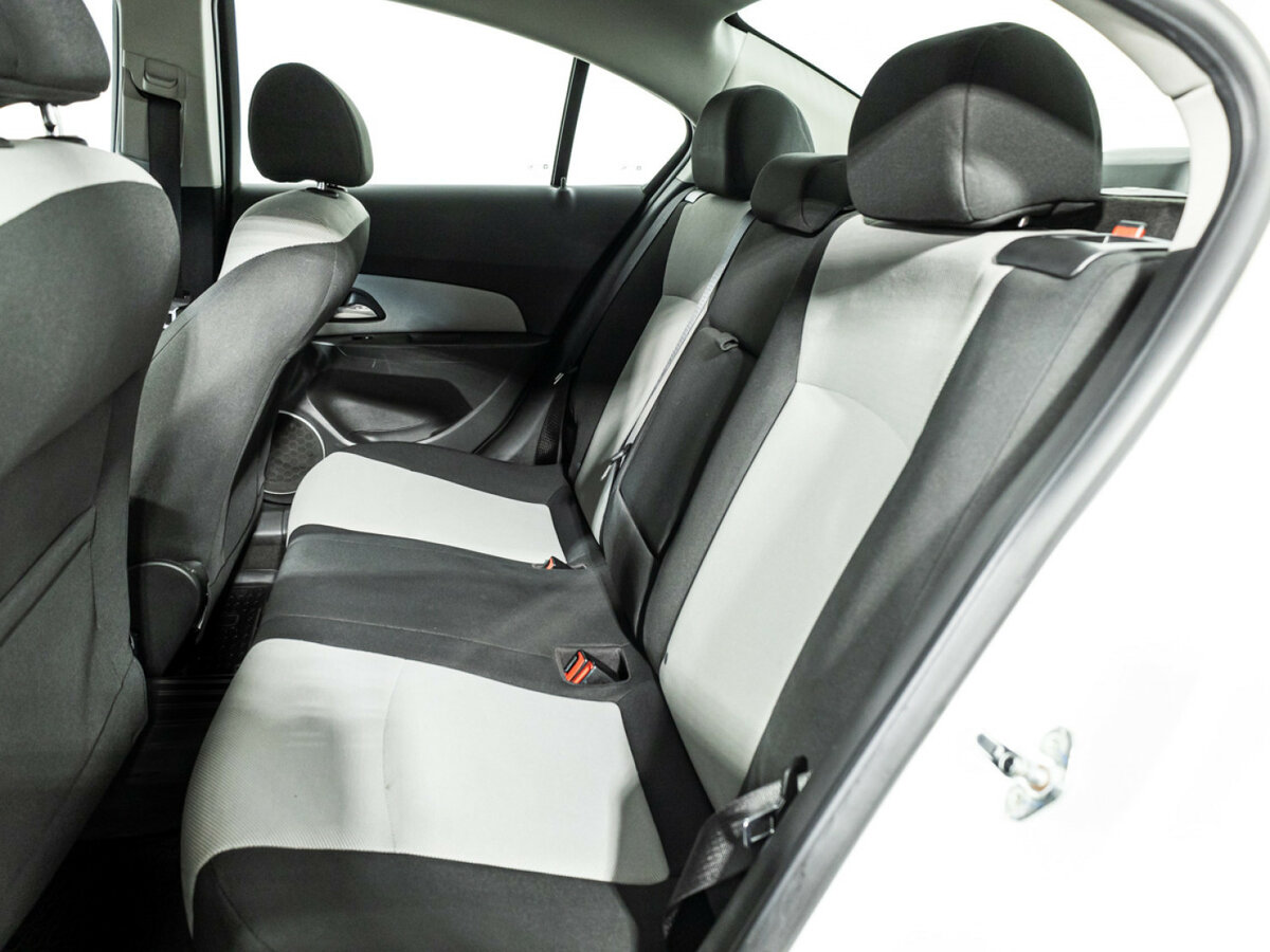 Б/У Шевроле Круз 2013 года. Фото: #9