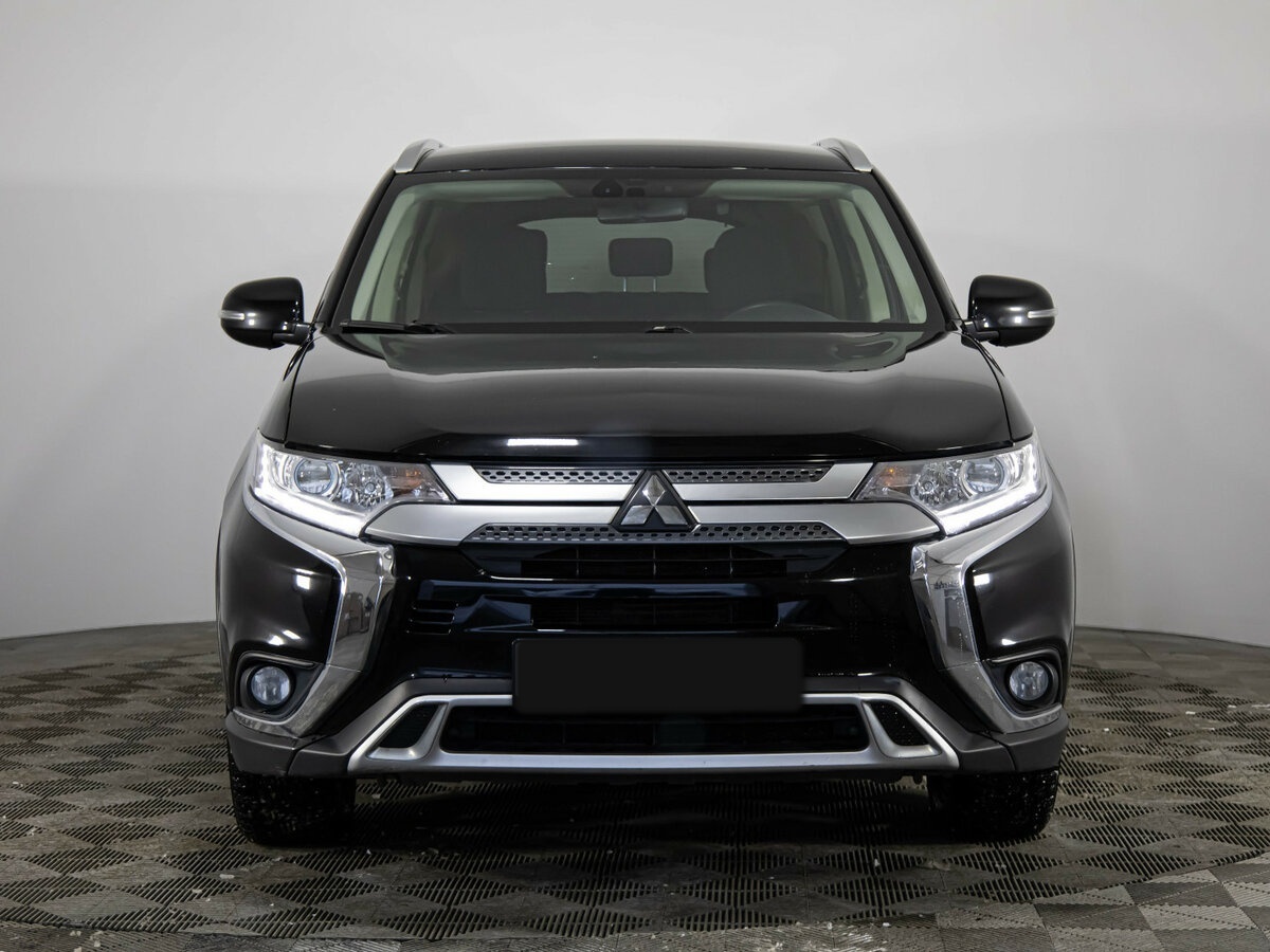 Mitsubishi Outlander 2019 года с пробегом. Фото: #1