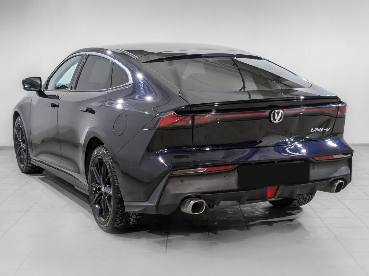 Changan UNI-V 2023 года с пробегом. Фото: #6