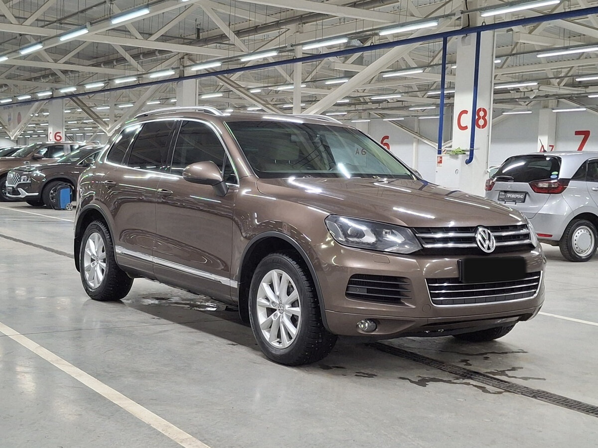 Volkswagen Touareg 2013 года с пробегом. Фото: #2